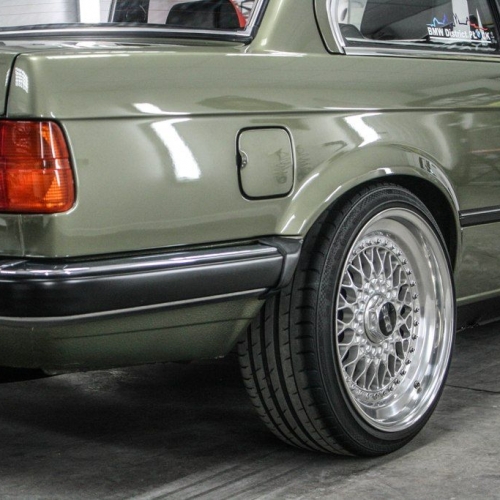 BMW E30