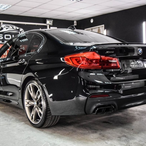 BMW M550i