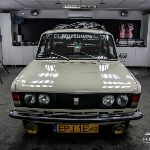 Fiat 125p kremowy