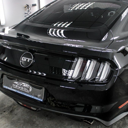 Ford Mustang 5.0 Black