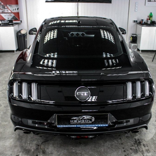 Ford Mustang 5.0 Black