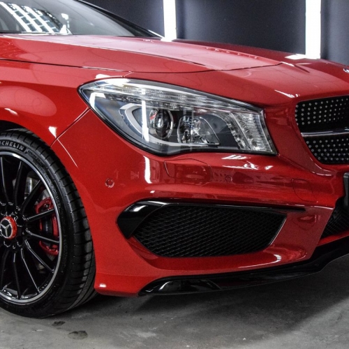 Mercedes CLA czerwony