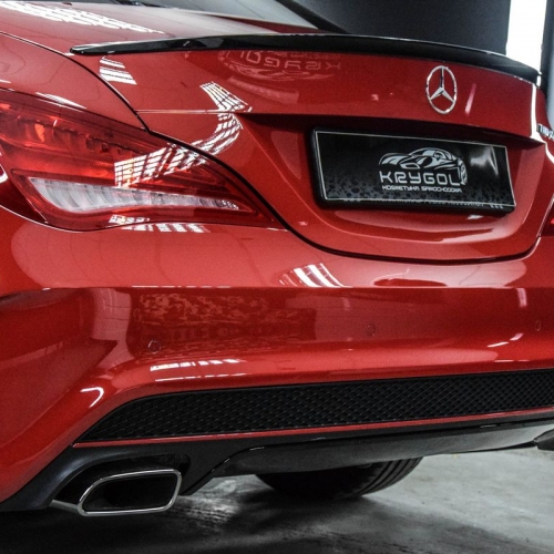 Mercedes CLA czerwony