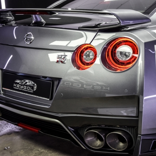 Nissan GTR